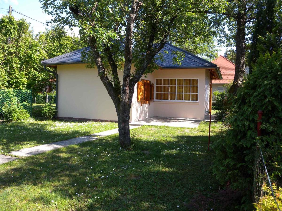 Holiday home in Balatonfenyves 18357 Kültér fotó